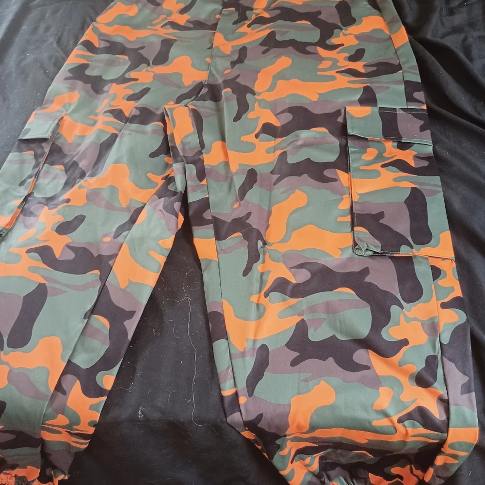 Camouflage Cargo Pants - Picture 1 of 3